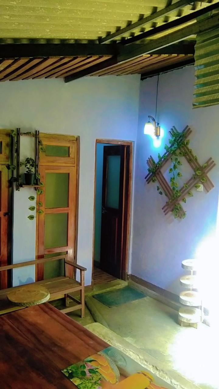 Ella Kumi Hostel Esterno foto